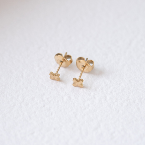 WESLEY STUD EARRINGS